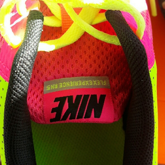 NIKE FLEX EXPERIENCE 5Y PINK BLAST - Picture 7 of 8